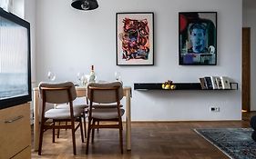 Oomph Warsaw Central Elegant Apartment